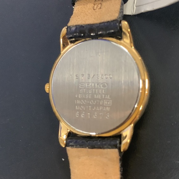 NWT Mickey Mouse Watch - Picture 3 of 3